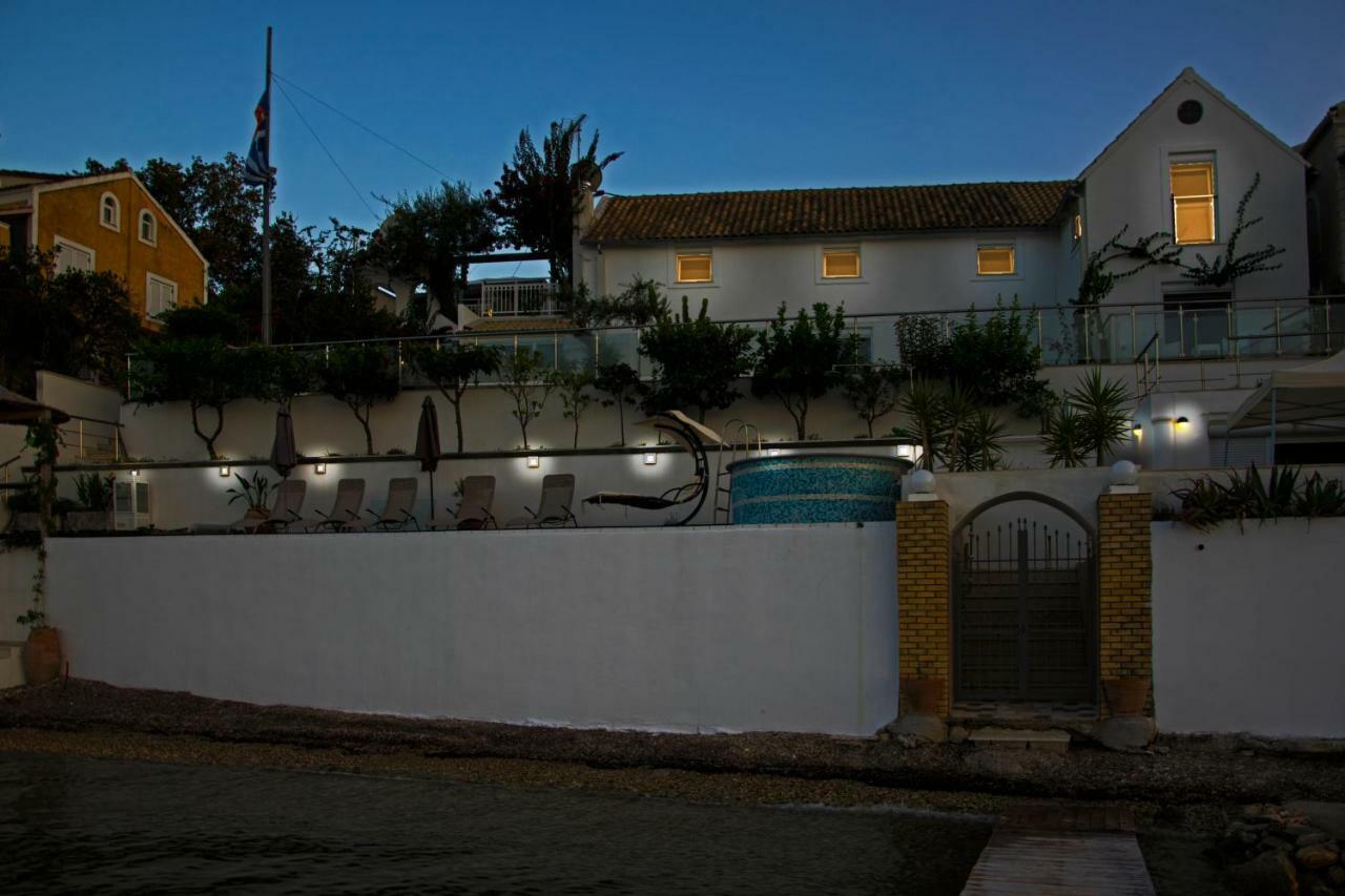 Villa Evita Mesongí Esterno foto