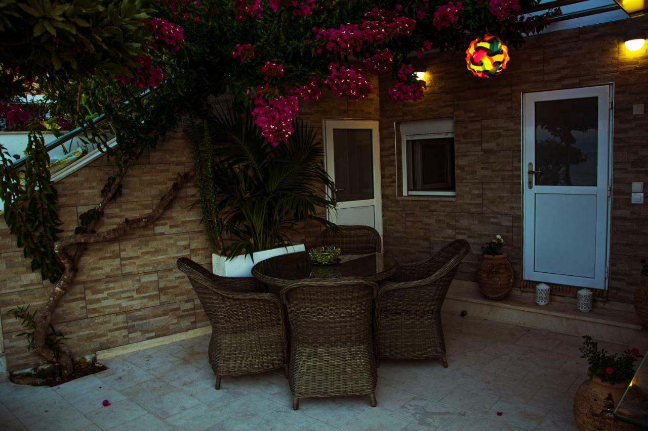 Villa Evita Mesongí Esterno foto